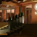River Park Hotel 4*