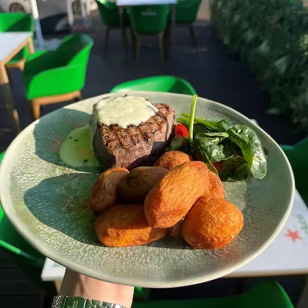 酒店 River Park 4*