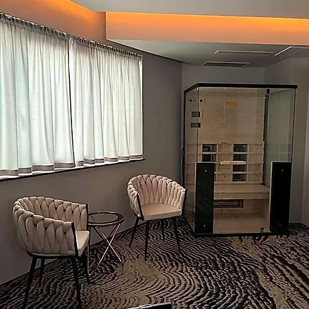 River Park Hotel