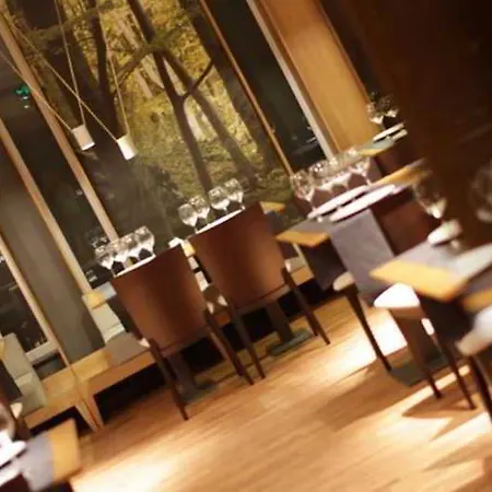 River Park Ξενοδοχείο 4*