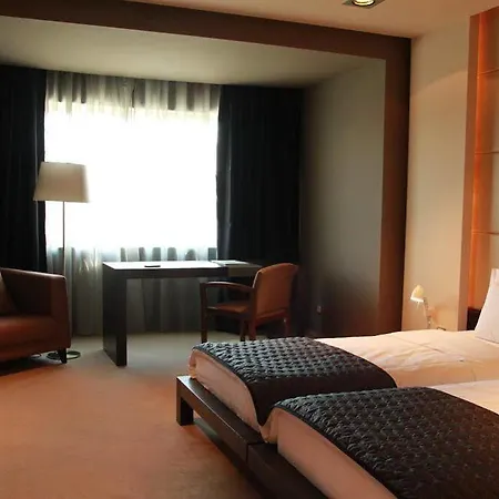 Hotel River Park