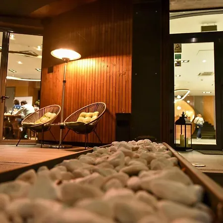 酒店 River Park 4*